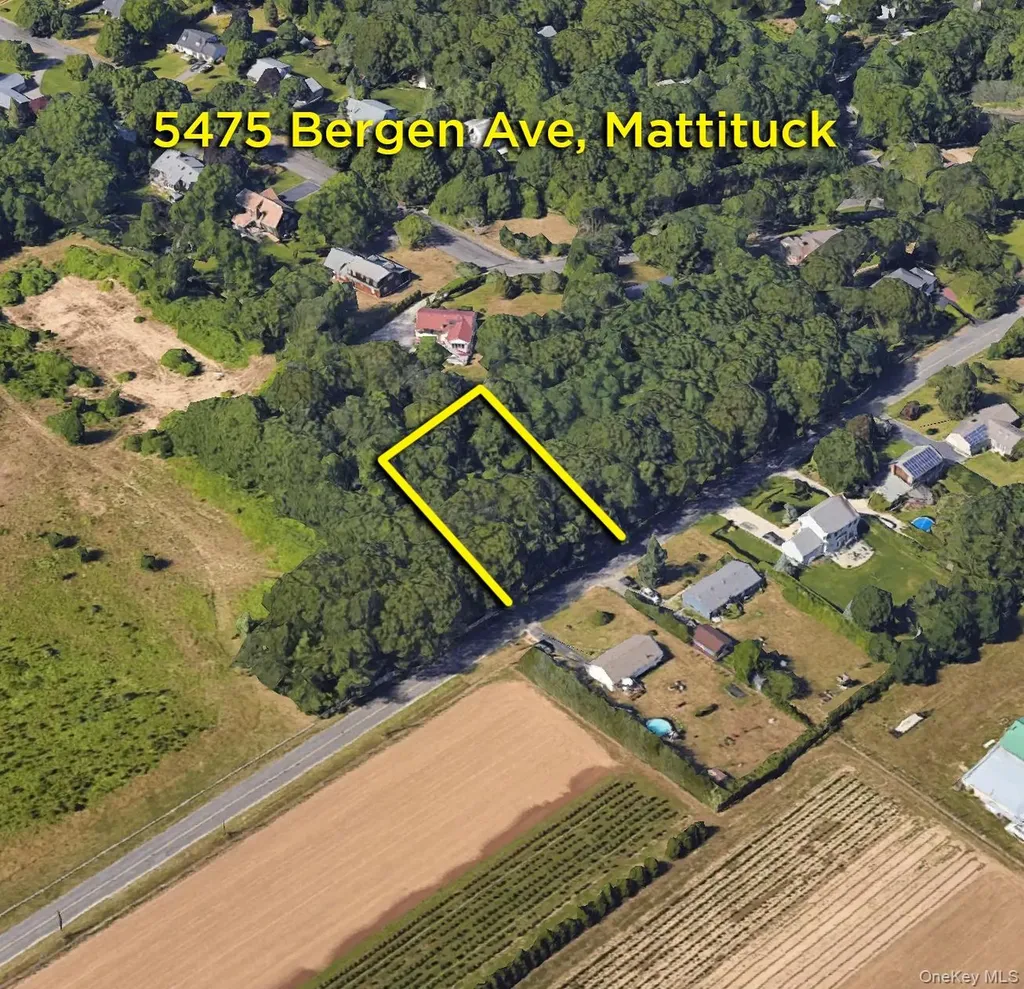 5475 Bergen Avenue Mattituck NY 11952