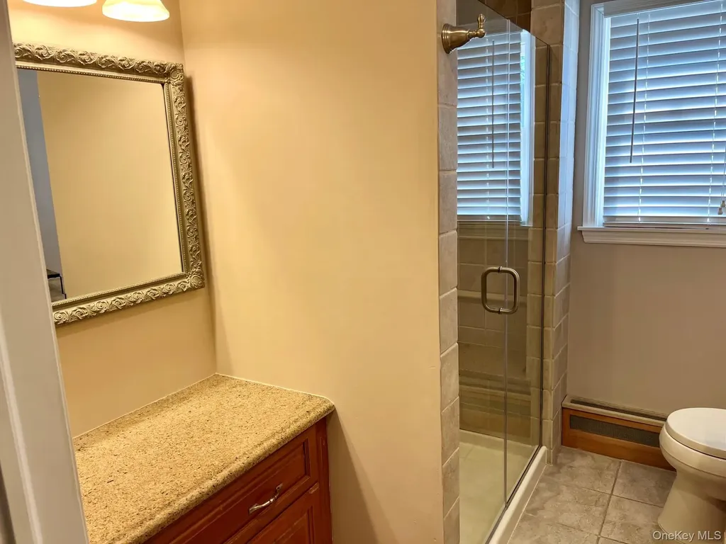 62 Pell Avenue North Babylon NY 11703