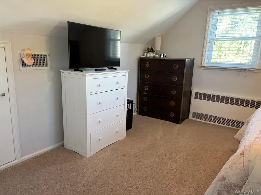 62 Pell Avenue North Babylon NY 11703