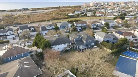 31 Regent Drive Lido Beach NY 11561