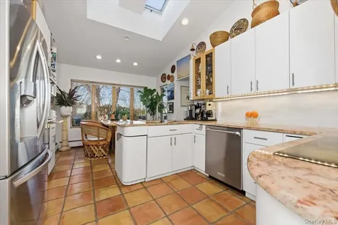31 Regent Drive Lido Beach NY 11561