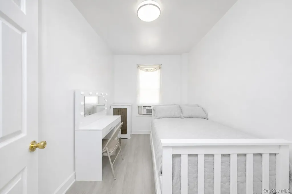 33 Avenue U Brooklyn NY 11223