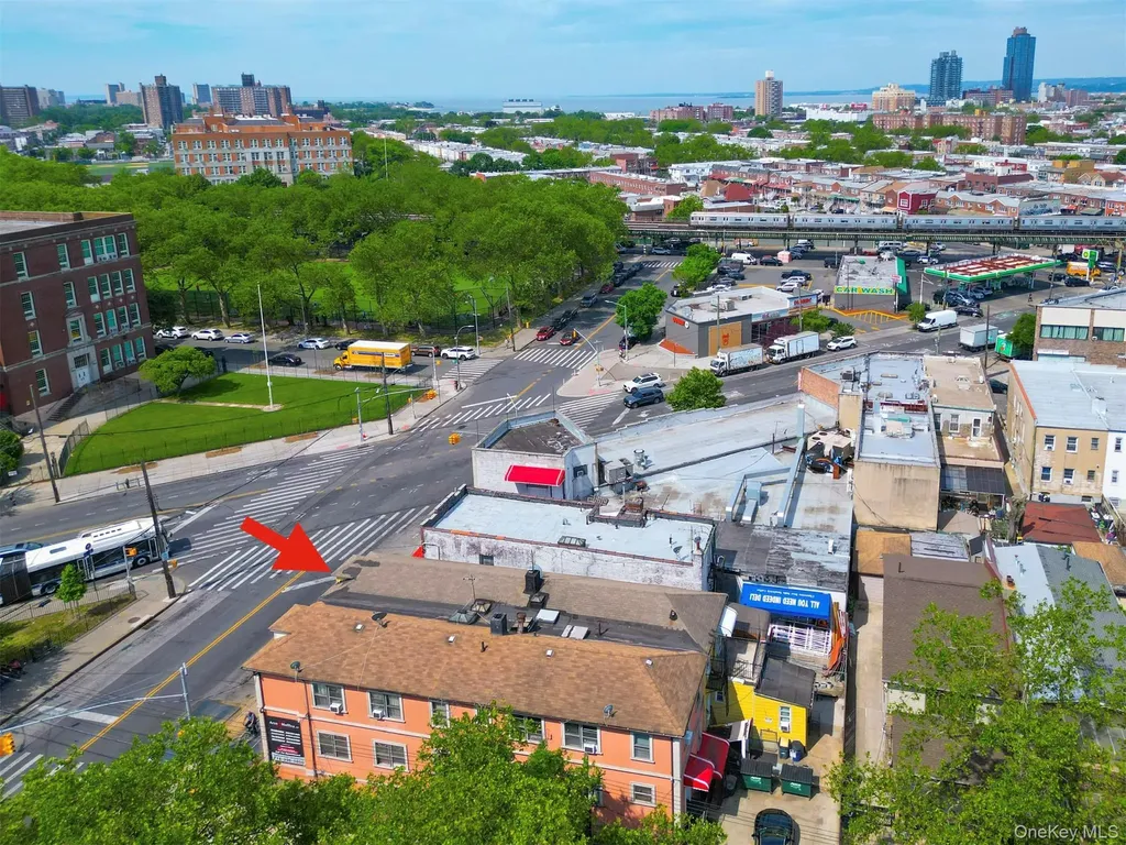 33 Avenue U Brooklyn NY 11223