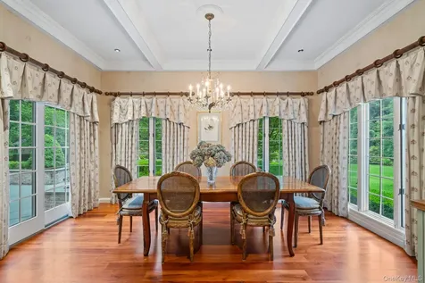 8 High Meadow Court Glen Head NY 11545