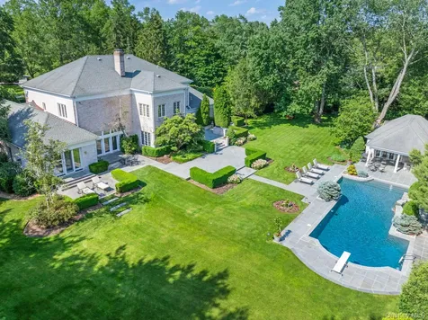 8 High Meadow Court Glen Head NY 11545