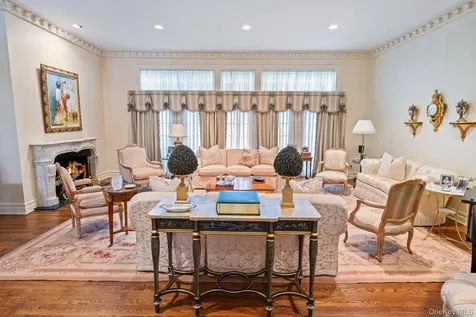 8 High Meadow Court Glen Head NY 11545