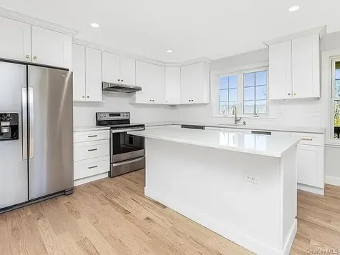47 Lincoln Terrace Yonkers NY 10701