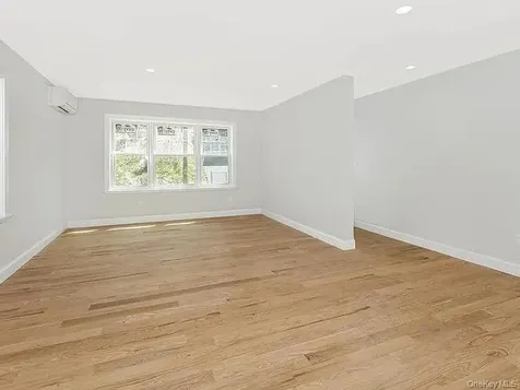 47 Lincoln Terrace Yonkers NY 10701