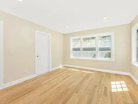 47 Lincoln Terrace Yonkers NY 10701