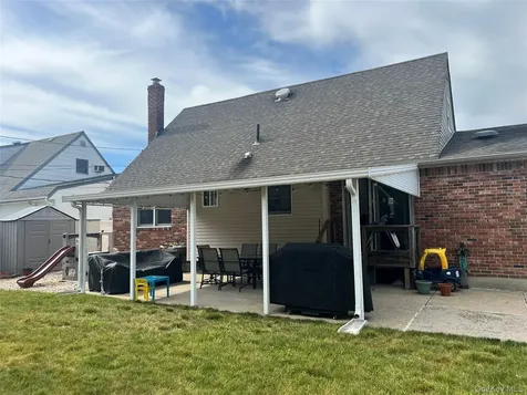 41 Ontario Avenue Plainview NY 11803