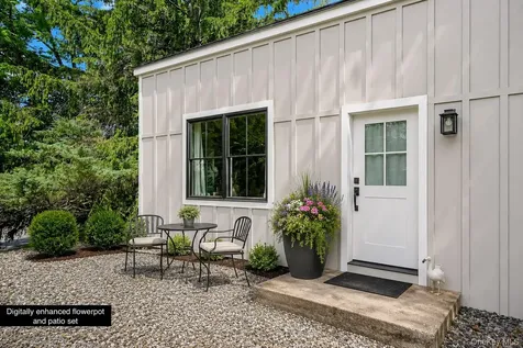 2 Banks Farm Road Bedford NY 10506