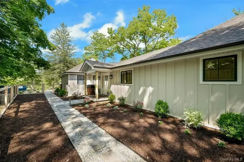 2 Banks Farm Road Bedford NY 10506