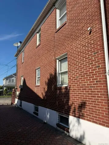 24720 136th Road Rosedale NY 11422