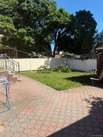 24720 136th Road Rosedale NY 11422