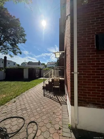 24720 136th Road Rosedale NY 11422