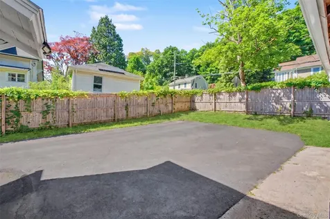 6 North Street Katonah NY 10536
