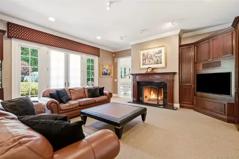 7 Fairway Court Upper Brookville NY 11771