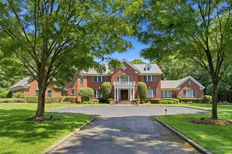 7 Fairway Court Upper Brookville NY 11771