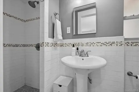 555 Broadway Hastings-on-hudson NY 10706