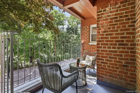 555 Broadway Hastings-on-hudson NY 10706