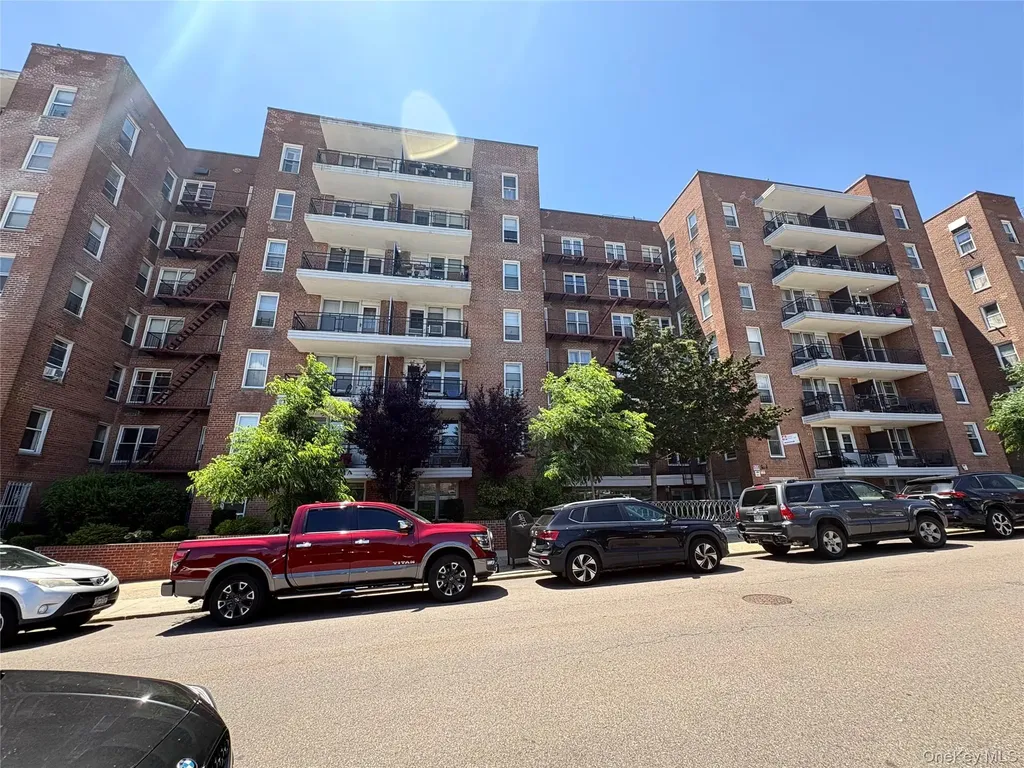 67-50 Thornton Place Forest Hills NY 11375