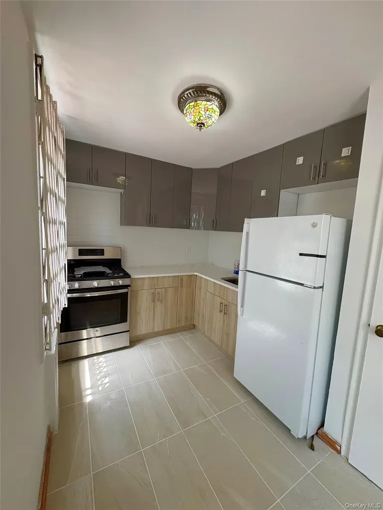67-50 Thornton Place Forest Hills NY 11375