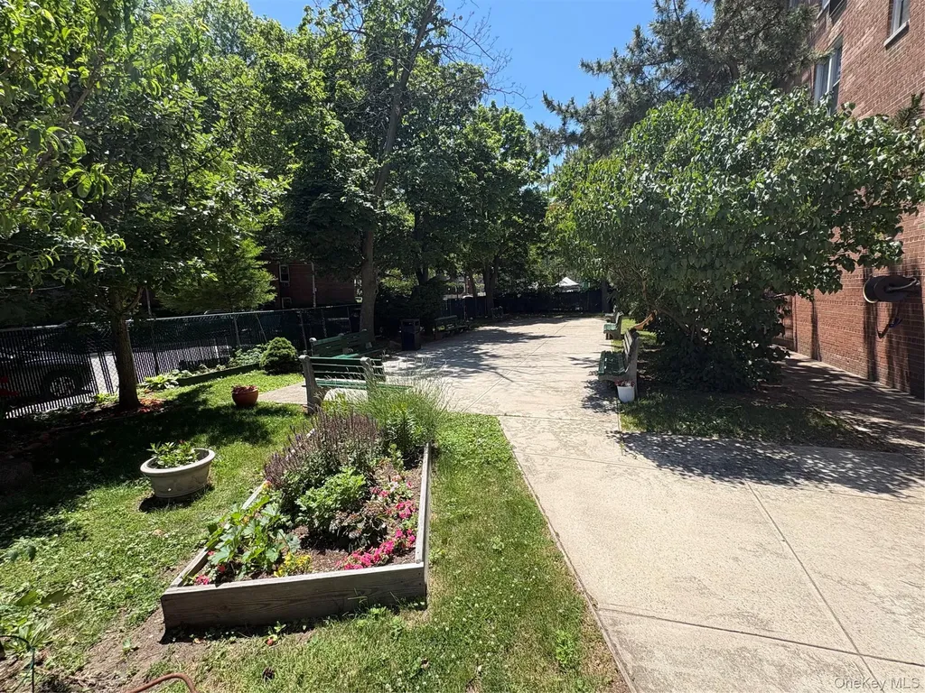 67-50 Thornton Place Forest Hills NY 11375