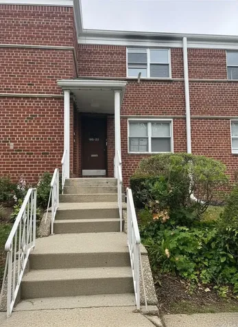 196-23 Dunton Avenue Holliswood NY 11423