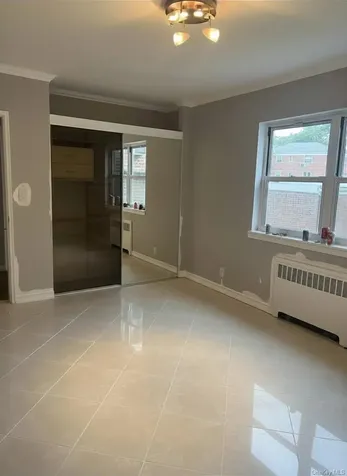196-23 Dunton Avenue Holliswood NY 11423