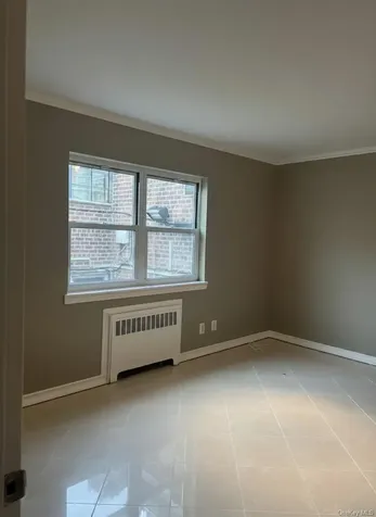 196-23 Dunton Avenue Holliswood NY 11423