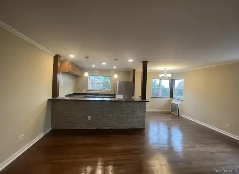196-23 Dunton Avenue Holliswood NY 11423
