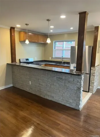 196-23 Dunton Avenue Holliswood NY 11423