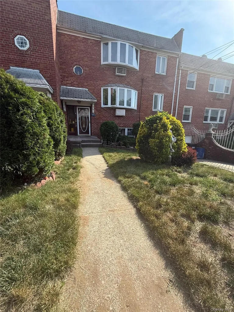 89-12 Desarc Road Ozone Park NY 11417