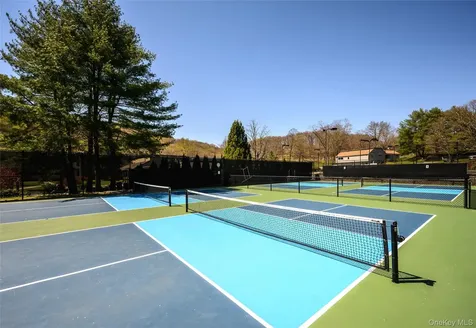 605 Heritage Hills Somers NY 10589