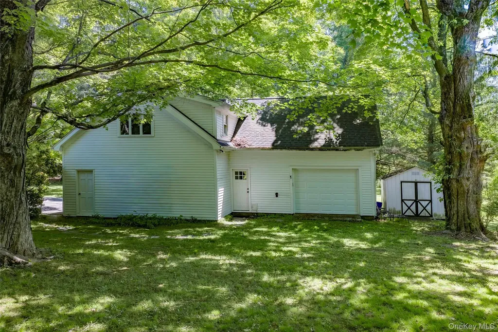 64 S Quaker Hill Road Pawling NY 12564