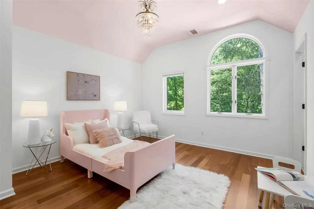 125 Saxon Woods Road White Plains NY 10605
