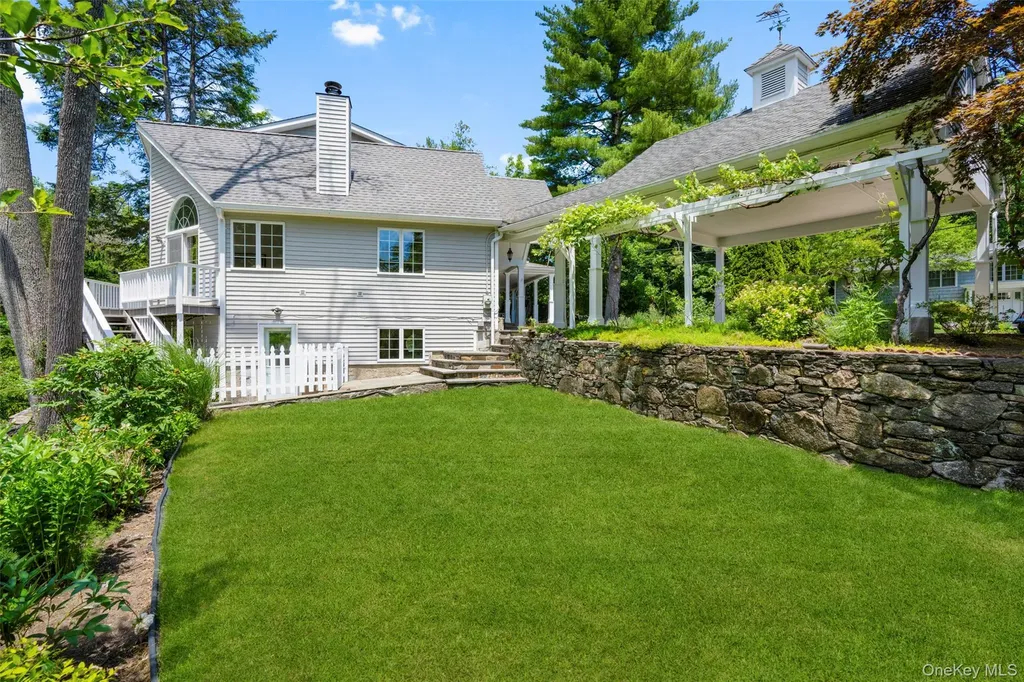 125 Saxon Woods Road White Plains NY 10605