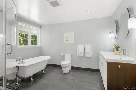 125 Saxon Woods Road White Plains NY 10605