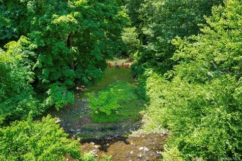 125 Saxon Woods Road White Plains NY 10605