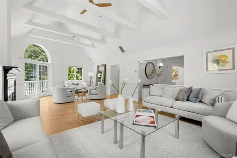 125 Saxon Woods Road White Plains NY 10605
