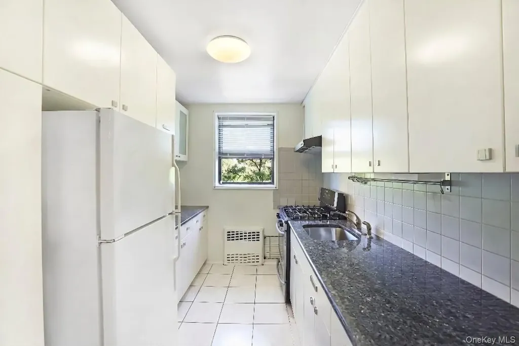 488 Ocean Parkway Brooklyn NY 11218