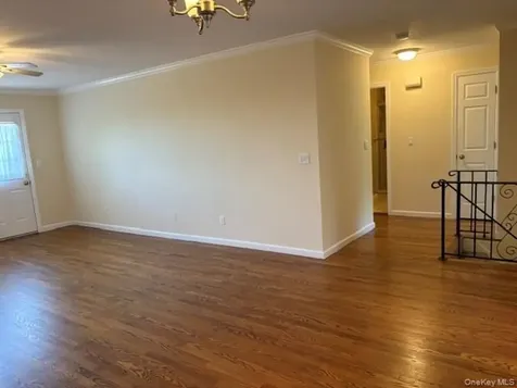 11 Harbour Lane Oyster Bay NY 11771
