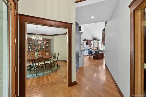 22 Goshen Road Chester NY 10918