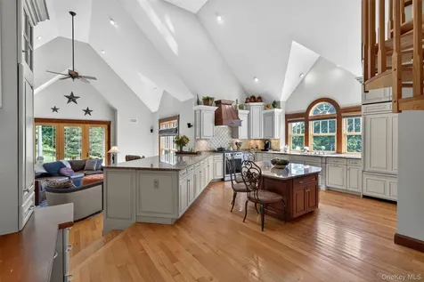 22 Goshen Road Chester NY 10918