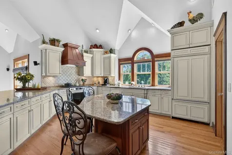22 Goshen Road Chester NY 10918