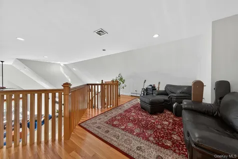 22 Goshen Road Chester NY 10918