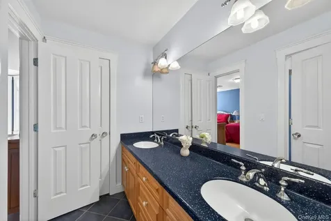 22 Goshen Road Chester NY 10918
