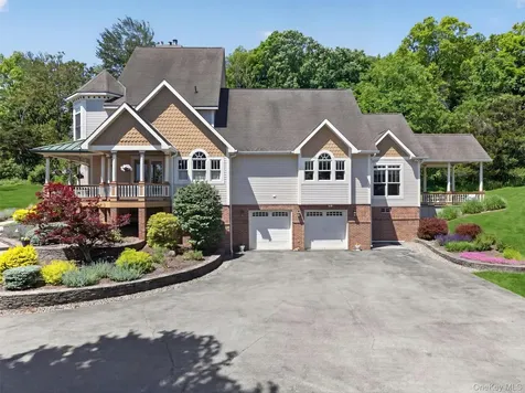 22 Goshen Road Chester NY 10918