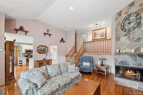 318 Lakeshore Boulevard Massapequa Park NY 11762