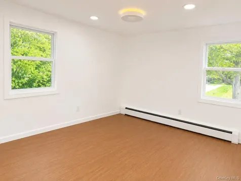 27 Wedgewood Drive Coram NY 11727